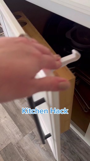 Small kitchen storage hack ✨ Wish id done this sooner 🙌 #organizationhacks #kitchenhacks #homehacks