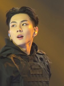 ENHYPEN Jungwon at d'awards Fancam
