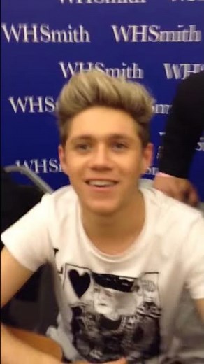 Harry Styles gets told off by security - 1D Signing 18/11/13