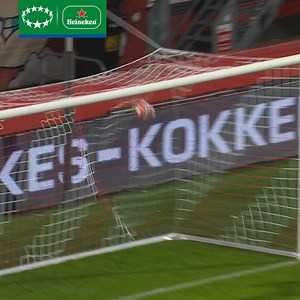 Putellas, Minge, Shaw & Te Brake = #UWCLGOTW nominees for MD4 🤩 Who gets your vote? https://bit.ly/3OXOEMX 🗳 #UWCL || Heineken | UEFA Women's Champions League