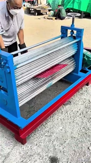 Corrugated Zinc Making Machine - Metal Sheet Molding Process into Ready-made Roofs #shorts