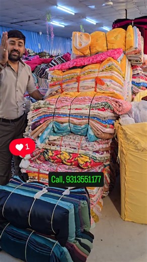 SOHAN LAL on Instagram: "Cut piece market wholesale surat #viralreels #vadodara #viral #village #facebook #facbookviral namaste"