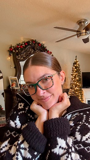 Mindy Minx on Instagram: "I’m so excited to share @paireyewear with you! They have customizable prescription & blue light glasses that fit every unique style! I’m wearing the Kirby in Black glasses and picked out the cutest Harry Potter & Fall leave snap on magnetic frames to switch up my style! Use my code MINXMINDY15 for 15% off your first Pair frame! #PairPartner @paireyewear"