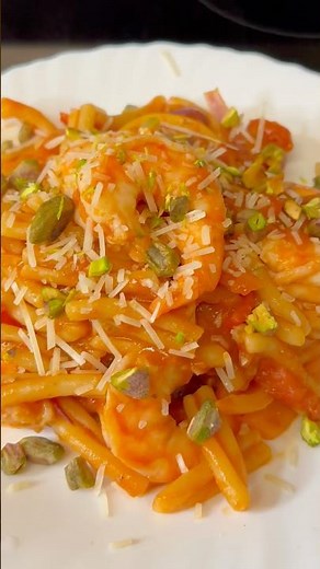 15-Min One-Pan Mediterranean Shrimp Pasta 🦐 High Protein Dinner #shorts