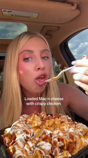 Loaded Mac n Cheese with Crispy Fried Chicken