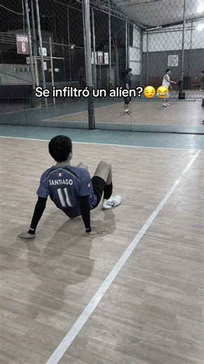 Ven y diviértete con nosotros en Voleibol Force 🏐🔥 Entrena, juega y mejora tu nivel mientras la pasas bien 😎 📍 Av. Angamos 1551 - Surquillo 📲 933 319 356 #humor #alien #voley #deport #vi