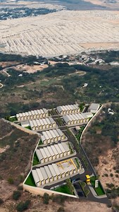 Arcus Vittoria es el complejo empresarial diseñado para impulsar tu negocio más allá de las fronteras. Contamos con instalaciones dedicadas a optimizar tu logística y brindarte la seguridad de que tu empresa siempre estará conectada con el mundo. Cotiza hoy mismo y eleva tu negocio al siguiente nivel. | Arcus