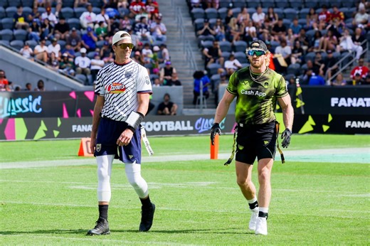 Fans react as Tom Brady, Logan Paul get chippy at Flag Football Classic