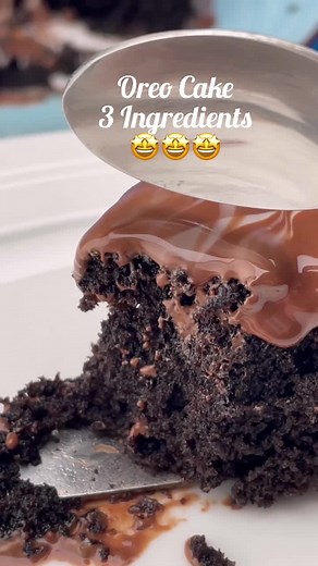 Easy Oreo Cake Recipe with Only 3 Ingredients