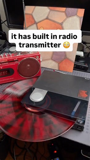 this 1982 sony turntable has a neat feature #shorts