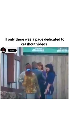 Crashout Vids on Instagram: "无敌破坏王 (2012) – 详细摘要 导演:里奇·摩尔 工作室:华特迪士尼动画工作室 配音:约翰·C·赖利、莎拉·西尔弗曼、杰克·麦克布雷尔、简·林奇 前提 故事发生在一个游戏厅内,游戏厅关闭后,视频游戏角色将过上充实的生活。主角 Wreck-It Ralph 是经典 8 位街机游戏 Fix-It Felix Jr。的反派。在他的游戏中,Ralph 的工作是摧毁一座建筑物,而英雄 Fix-It Felix 则修复损坏并赢得奖牌。每天,拉尔夫都会被扔下大楼,并被游戏中的居民忽视。 在成为“坏人”30年后,拉尔夫感到孤独和不被赏识。他参加了一个名为 “Bad-Anon” 的支持小组,其他游戏中的反派如 Bowser 和 Dr。Eggman）鼓励他接受自己的角色 拉尔夫帮助瓦内洛普从头开始打造一辆赛车。通过训练和联系,他们建立了牢固的友谊。瓦内洛普梦想着参加比赛,而拉尔夫开始意识到成为某人的朋友可能比获得奖牌更有意义。"