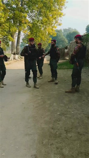#FC_QRF_COMMANDO #quick_response_force #commandoforce #soldier #fc_qrf_commando #allpakforces #military #army #viralshort #shortvideo #milatryforce #commandos #anti_terrorist_squad #attitude | Quick response news