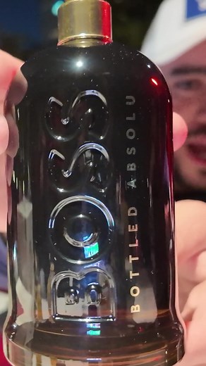 أفضل عطر لعام 2025: هوجو بوس بوتلد أبسولو