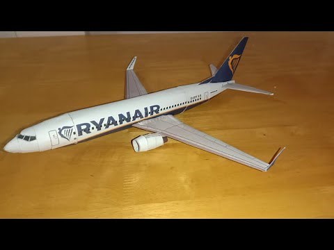 Ryanair Boeing B737-800 Papercraft | Alvarez Papercraft