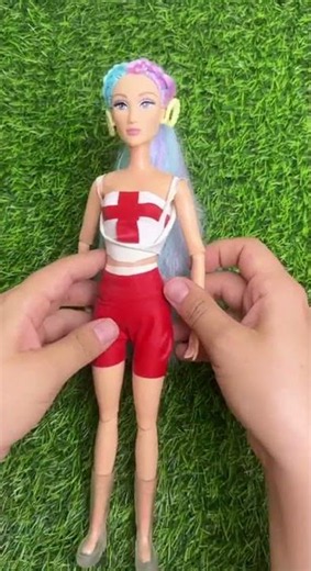 I Made an England Flag Dress from Balloons! 🇬🇧🎈👗