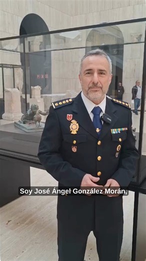 Hoy José Ángel González jefe de la UDEV nos habla de la importante labor que lleva a cabo la @policia para la recuperación del patrimonio arqueológico.Uno de los casos más emblemáticos es el de esta pareja de esculturas romanas en bronce que protagonizan #ExpoMAN_Bronces