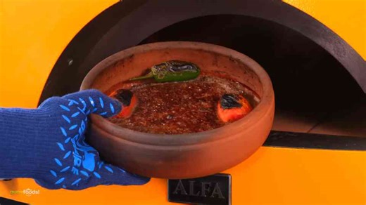 This pizza is so weird but I secretly love it