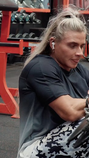Meg Sylvester-Cielen | No 50/50 reps. We train to failure but not past failure - past failure is decreasing form to get a weight to much, which may happen by a... | Instagram