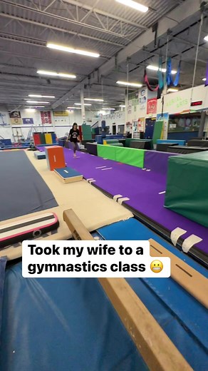 Adult gymnastics gone wrong 😬 | Knicoledz