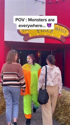 Les monstres sont partout !! / Monsters zijn overal!! 🤡😂 #halloween #walibi #fyp #pourtoi #foryoupage