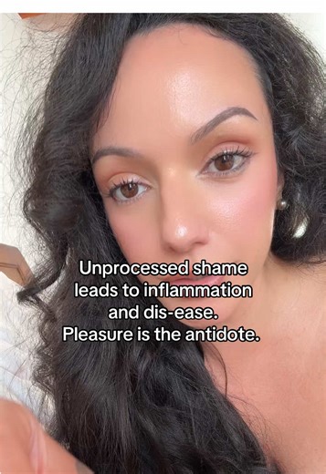 Very excited to dive deep in my absolute favorite topic - the cyclical female nervous systems relationship to pleasure 💖 Register at the link in bio ✨ #pleasure #oxytocin #inflamation #autoimmunedisease