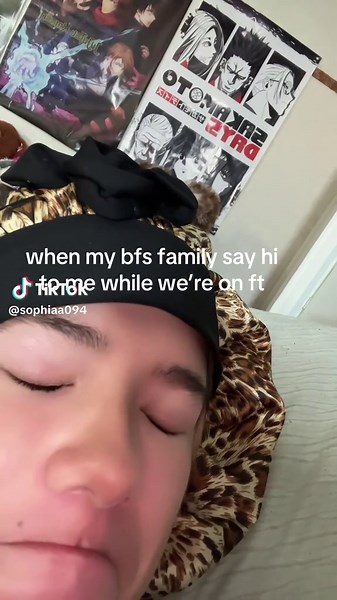 When My BF's Family Say Hi on FaceTime — Cute Reaction Video