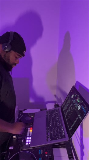 Gimme Dat, Gimme Two: An Afrobeats DJ Mix
