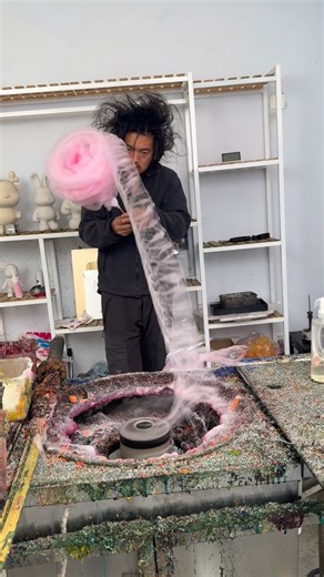 王瑞 on Instagram: "Ultra-long-distance drawing art cotton candy"