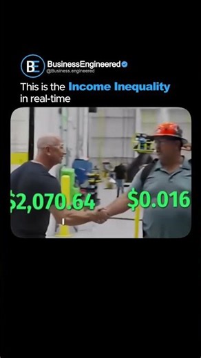 Jeff Bezos and employee