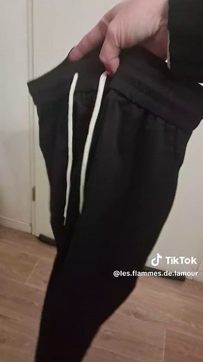 Pantalon à pince style jogging pour homme hyper classe et confortable #tiktokshopblackfriday #pantalon #homme #pantalonapince #jogging
