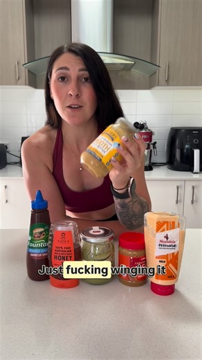 Sports Nutritionist | Bodybuilder | FMG BIKINI ATHLETIC PRO on Instagram: "🚨5 Deficit Hacks That’ll Actually Change The Game 🚨 I can’t tell you how many women come to me saying, “Nat, I’m training hard, eating clean, doing everything… but the scale isn’t moving.” And more often than not , it’s not their training or calories that are the problem… It’s the little things that add up day after day 😅 Here are 5 small but powerful hacks that make a big difference when you’re in a fat loss phase: 🔥