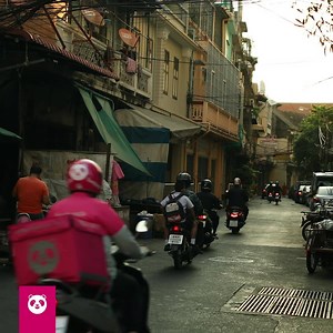 Get your fried chicken craving fixed. Order fried chicken you love today! | foodpanda