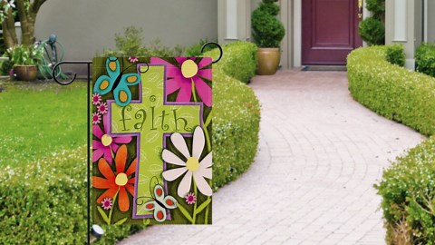Dyrenson Christian Spring Summer Cross 28 x 40 House Flag Double Sided, Religious Faith Daisy Flower Garden Yard Decorations, Seasonal Floral Butterfly Burlap Outdoor Decor Decorative Large Flag