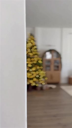 We believe every home should sparkle for the season. Explore trees that bring timeless beauty, no matter the size of your space ✨ The 9’ Alpine Fir with Lights looking absolutely magical in @house_to_home_interior_design holiday home🎄 Save up to 50% off free shipping. Limited stock, limited time ❤️ | King Of Christmas