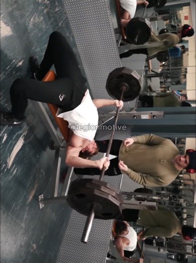 Achieving Personal Records in Strength Training