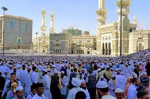 Sholawat Talbiyah Haji Lengkap dalam Teks Arab, Latin dan Artinya - Sonora.id