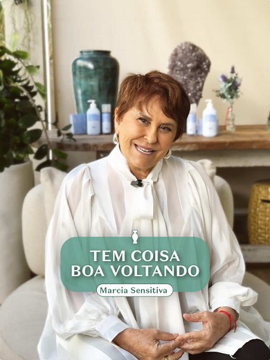 Os sinais não mentem: tem algo especial vindo aí… A @Marcia Sensitiva conversou com a #ChefeDosDescontinuados, e os nossos pedidos foram atendidos. Quem tá ansioso pra descobrir o que está voltando? #oBoticario