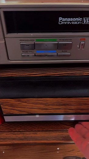 ‘The Incredible Shrinking Woman’ released in theaters 43 years ago today (January 30, 1981). If you watched this movie as a kid, there’s a good chance you were just as freaked out by the garbage disposal scene as I was 😳 And if you’re singing “Galaxy Glue” for the rest of the evening, you’re welcome 😆 #80s #genx #favoritemovies #ilovethe80s #80smovies #80sthrowback #galaxyglue #theincredibleshrinkingwoman #foryoupage