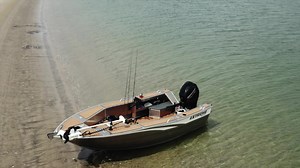 *****SETTING UP FOR SAFE BOATING IN OUR NEW 450 EXTREME***** With all our new boats we spend a lot of time getting the safety gear sorted to ensure our safety. Our new 450 is the smallest boat I have owned and safe to say I was a little nervous about being in such a small boat thats more exposed and vulnerable to the elements. In the end I am very happy with the end result and a few space saving ideas to ensure we have all the safety equipment on board. Huge thanks to our partners in the the set