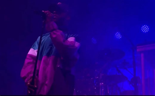 6LACK-Stan-在FIRST AVENUE的现场