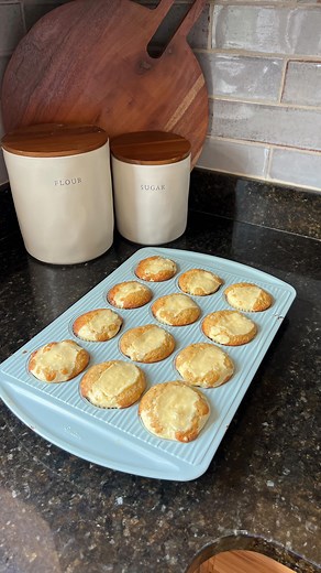 Banana Cream Cheese Muffins 🍌🧁 These are next-level moist, fluffy & filled with the dreamiest cream cheese center 😍 📌 Save for your next bake day! Ingredients (makes about 18 muffins) Muffin Batter • 2 cups flour • 1½ tsp baking powder • ½ tsp baking soda • ½ tsp salt • 4 ripe bananas, mashed • ¼ cup vegetable oil • ½ stick unsalted butter, melted • ½ cup brown sugar • ½ cup sugar • ¼ cup milk • 1 tbsp vanilla extract • 2 large eggs • 2 tbsp coarse sugar (optional, for topping) Cream Cheese 