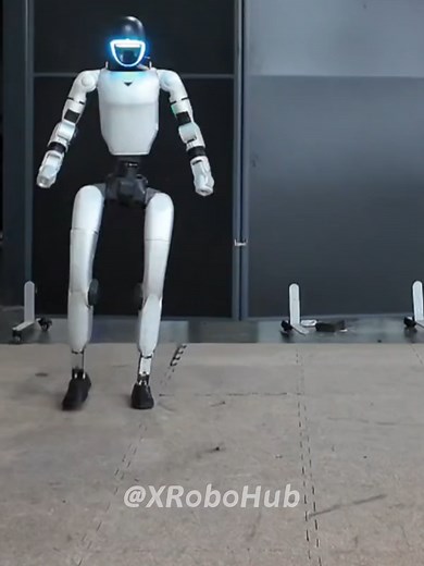 OmniXtreme: Breakthrough in Humanoid Robot Control