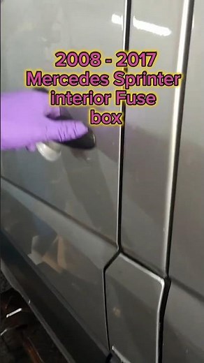 2006-2018 Mercedes Sprinter Interior Fuse location and common fuses (including 12v socket)