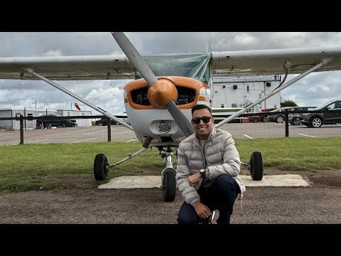 How to fly an Airplane (Cessna 152) - Flying Lesson Edit