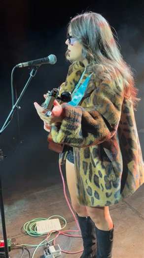 Saibh Skelly on Instagram: "Sound-checking a new one for you x #newmusic #music #acoustic #songwriting #sadsong #irish #live"