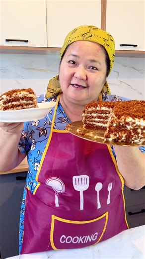 Медовик без раскатки: Вкусный и легкий рецепт