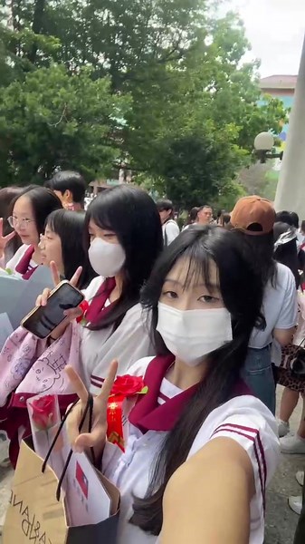 畢業了👍 #畢業轉場變裝