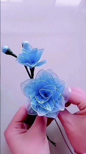 How make flowers with shopping bags?DIY Recycled Plastic Flowers | Easy Plastic Bag Crafts