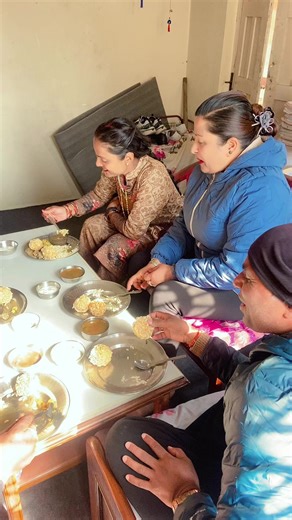 Makar Sankarnti Special 😋😋@urmilamahato58 @dineshmahato936 @❣️Tani singh ❣️🌺 @Sunaina Singh #fypシ #blessedwiththebest #manshumom❤️ #singhpreeyanka #kathmandumuser