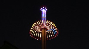 Beat the summer heat with night rides on #Carowinds' thrilling rides and attractions. Experience Carowinds after dark and save up to $37 off the front gate price with an After 4PM ticket. BUY: bit.ly/3Kh333X | Carowinds